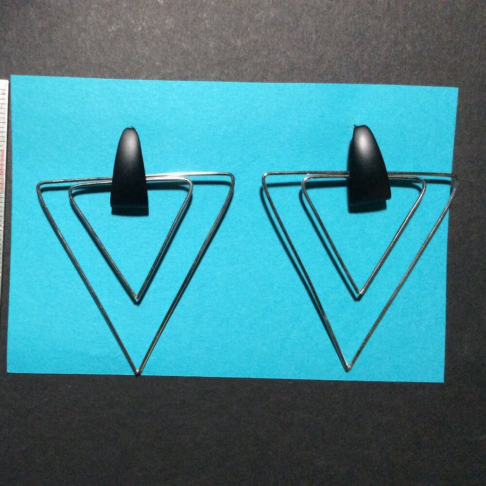 1980s Vintage Glam - Big, Bold, Flashdance-Inspired Earrings! Retro Beauty! 💃✨